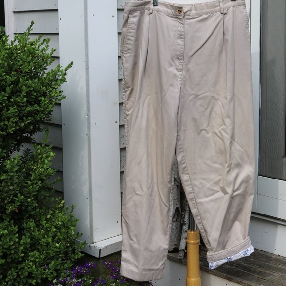 LL Bean Plus Size Classic Khaki Cotton Floral Flannel Lined Pants Sz 18 Reg - Picture 6 of 7